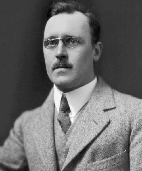 Ernest Marsden, 1921 by S P Andrew Ltd. Public domain via Wikimedia Commons.